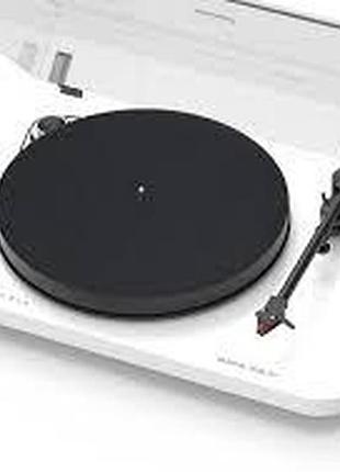 Проигрыватель винила musical fidelity roundtable s white