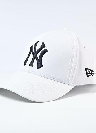 Бейсболка ny белый+черный