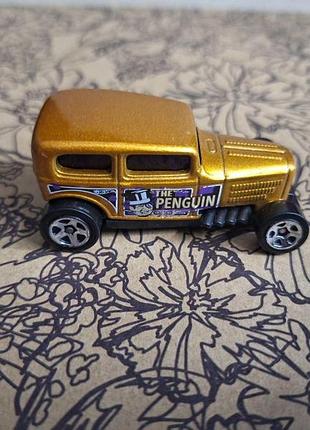 Hot wheels midnight пінгвін отто, бетмен, 2001 mattel