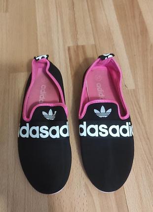 Кроссовки "adidas"