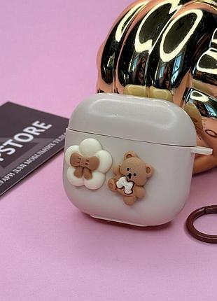 Чохол для apple airpods 4 котик сердечко з карабіном-брелоком з об'ємним малюнком протиударний ведмедик-кавовий