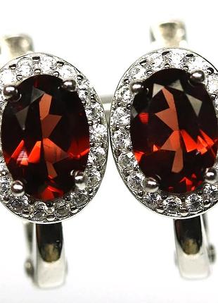 Серьги серебряные 925 натуральный гранат, цирконий.
