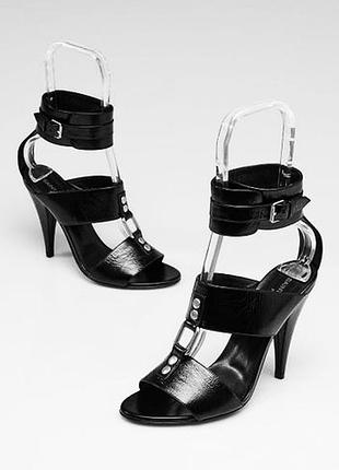 Туфлі saint laurent