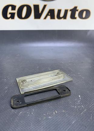 Плафон підсвітки номерного знаку subaru outback legacy лівий 03-09