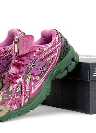 Яскраві кросівки new balance 1906r pink green flowers