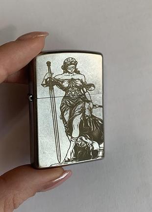 Гравірування по металу, чохлах