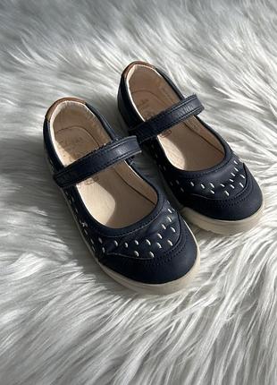 Мокасини, туфлі для дівчинки 18 см устілка clark’s