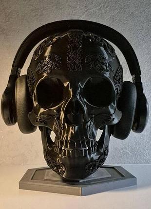 Подставка для наушников или шлема в виде черепа 3d-печать