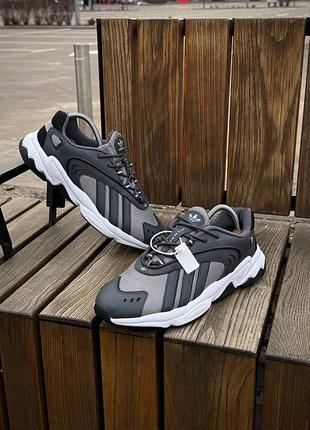 Adidas oztral 3