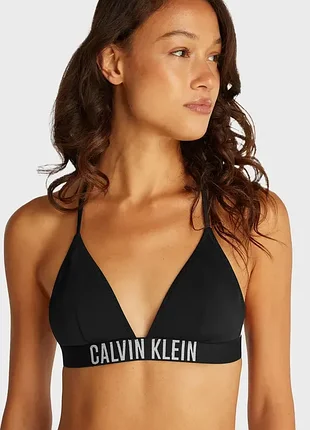 Calvin klein купальник (верх) размера с/м