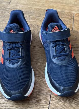 Adidas  кросівки оригінал р.36(23 см)
