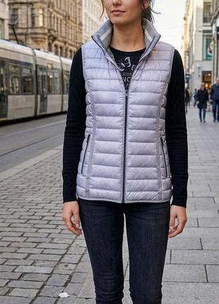Gina benotti  zara  жилет стьобанка з двойним  воротом, кишенями.утеплена на синтепоні