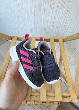 Кросівки 21 розмір adidas