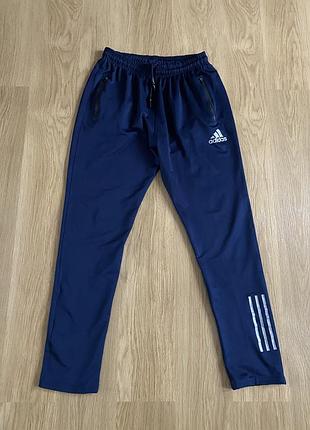 Спортивні штани adidas