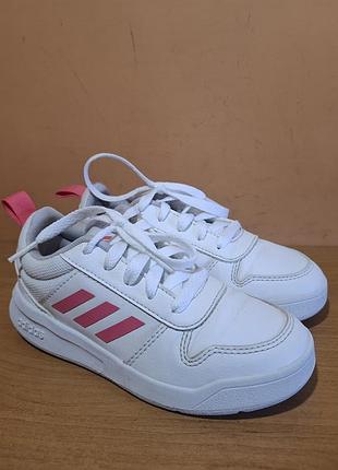 Детские фирменные кроссовки adidas