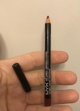 Nyx олівець для губ