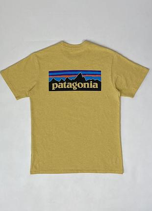 Футболка patagonia big logo  p-6 logo responsibili оригінал чоловіча з великим логотипом бавовняна розмір xs - s