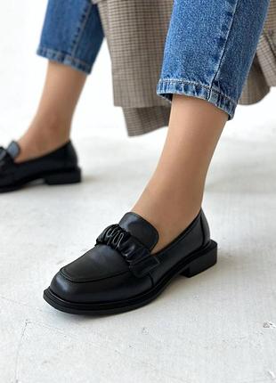 Комфортные кожаные черные лоферы на каблуке кирпичике , 36-38рр