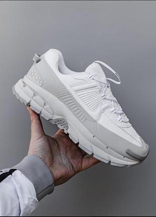 Nike vomero roam 3