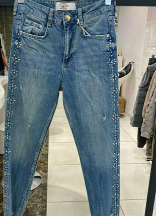 Шикарные джинсы , люкс качество, размер м/ л.