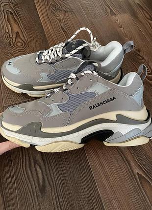 Чоловічі кросівки баленсіага balenciaga triple s grey 44 розмір