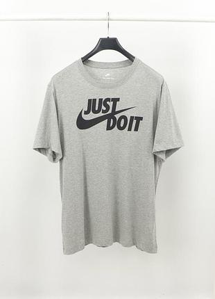 Чоловіча футболка nike just do it