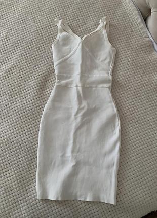 Бандажне плаття утягуюче ч сукня коригуюча біла zara bershka h&m