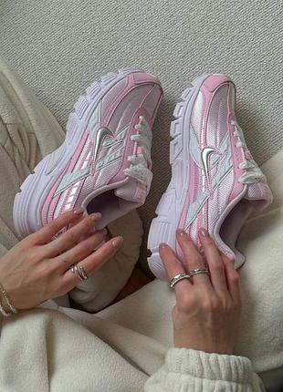 Initiator  pink