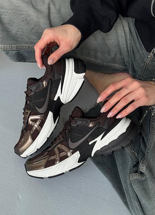 V2k runtekk brown/black