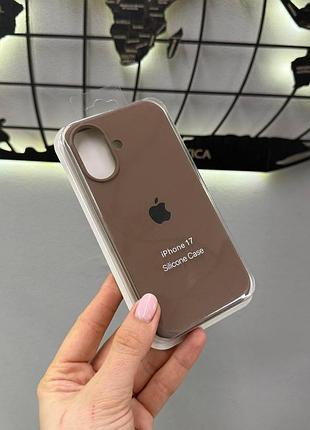 Silicone case чехол с микрофиброй для iphone 17, чехол-бампер для айфон 17 (коричневый)
