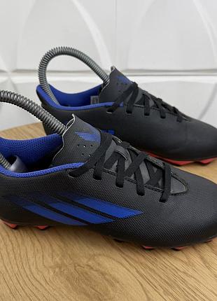 Оригінальні футбольні копачки adidas