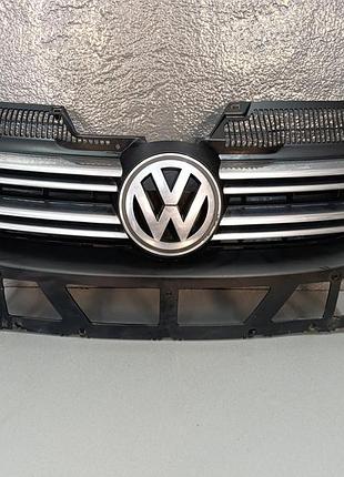 Volkswagen golf 5 универсал решетка радиатора (без хром накладки) 1k5853651