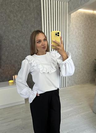 Жіноча блузка