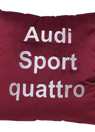 Авто подушка c вышивкой логотипа марки ауди audi малиновый автомобилисту 02224