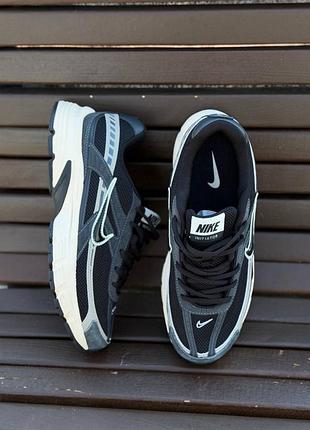 Nike initiator black/grey 3