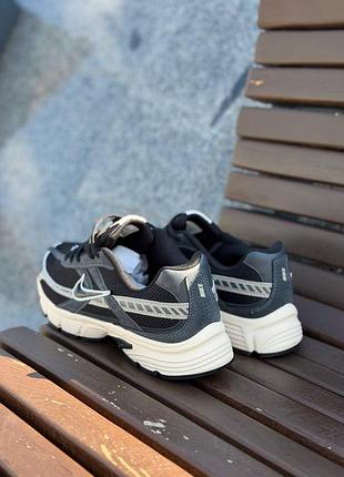 Nike initiator black/grey 5