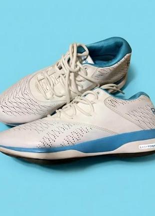 Женские кроссовки reebok easytone eur38 ( оригинал) из натуральной кожи в идеальном состоянии