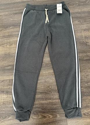 Чоловічі спортивні штани l/xl утеплені.нові