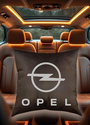 Авто подушка c вышивкой логотипа марки опель opel коричневый автомобилисту 02223