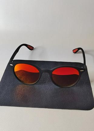 Red and black - round sunglasses