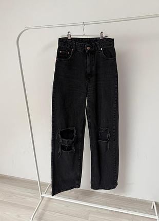 Джинсы wide leg с порватостями bershka