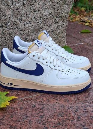 Жіночі шкіряні вінтажні кросівки nike air force 1 '07, оригінал