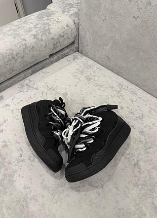 Кросівки від бренду lanvin