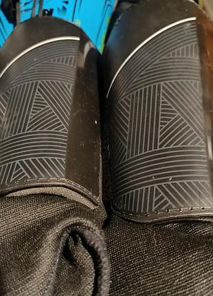Футбольные щитки decathlon с защитой голеностопа – состояние новых