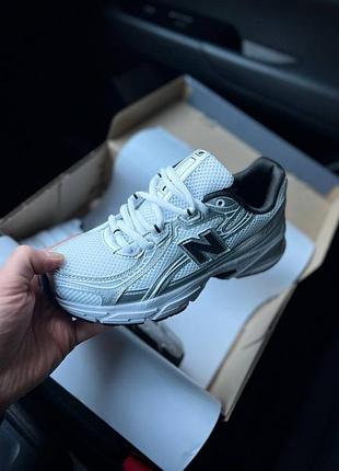 Balance 740 white black