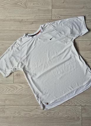 Спортивна футболка nike