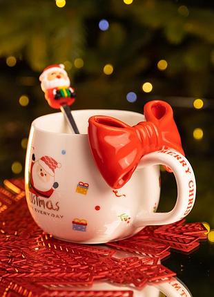 Новорічна порцелянова чашка з ложкою merry christmas 400 (мл) червона yiwu fm-cs-19a