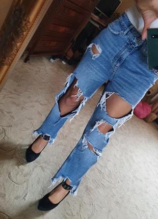 Классные рваные джинсы/джинсы с рваностями/bershka1 фото