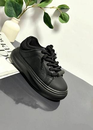 Чорні кеди для дівчинки від jong golf