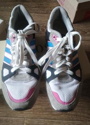 Красовки фирмы adidas